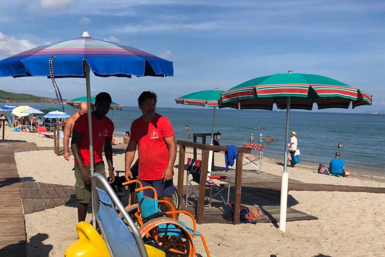 A Sassari spiagge più accessibili alle persone con disabilità - RIPRODUZIONE RISERVATA