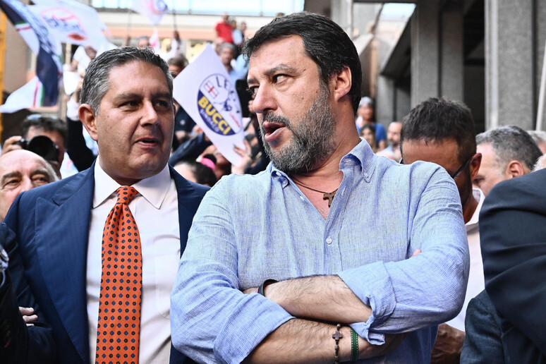 ++ Toti chiede incontro con Salvini,sul tavolo futuro Regione ++ - RIPRODUZIONE RISERVATA