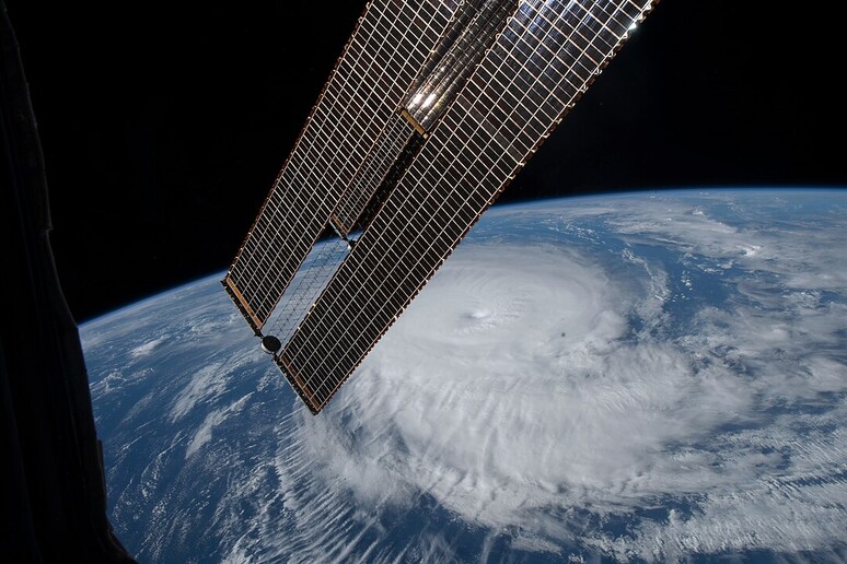 Il ciclone Freddy fotografato dalla Stazione Spaziale Internazionale (fonte: NASA via Wikipedia) - RIPRODUZIONE RISERVATA