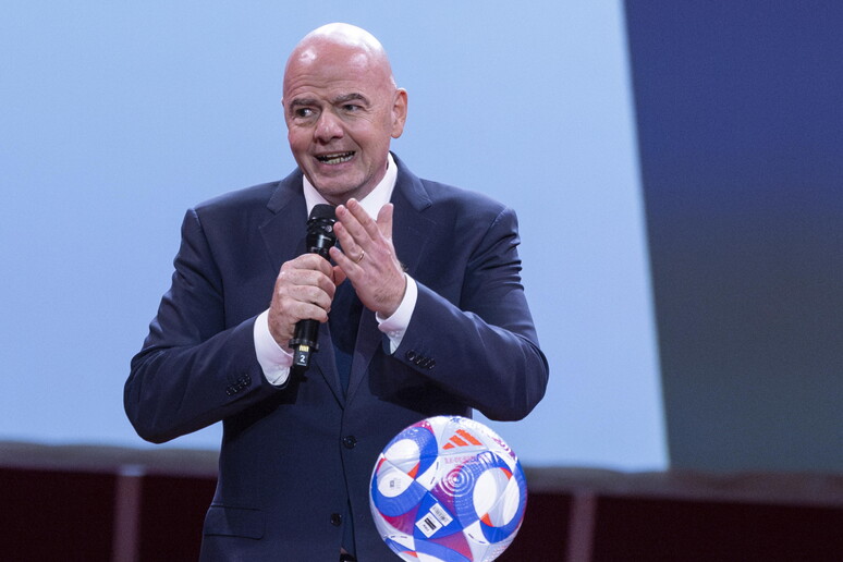 Infantino, benessere dei giocatori priorità della Fifa