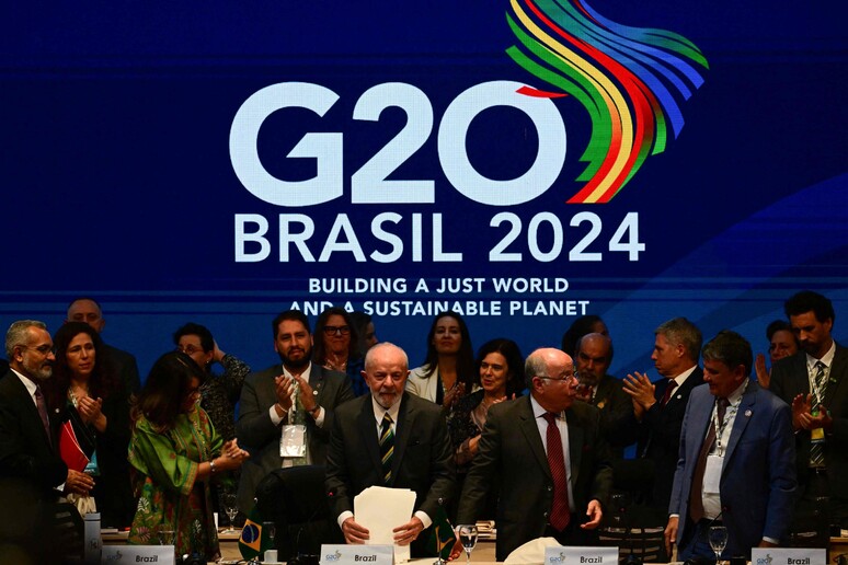 Paperoni sempre più ricchi, ma la tassa sull'1% divide il G20