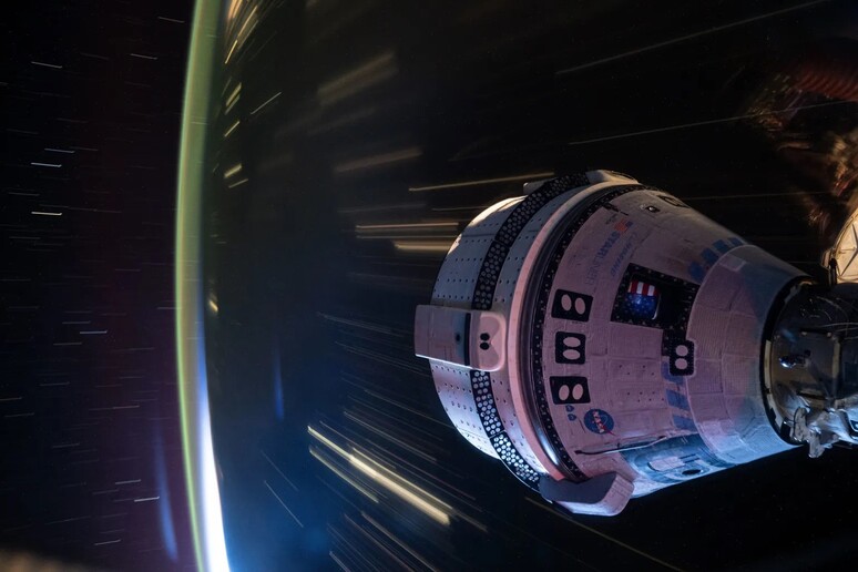 La navetta Srarliner fotografata dalla Stazione Spaziale Internazionale (fonte: NASA) - RIPRODUZIONE RISERVATA