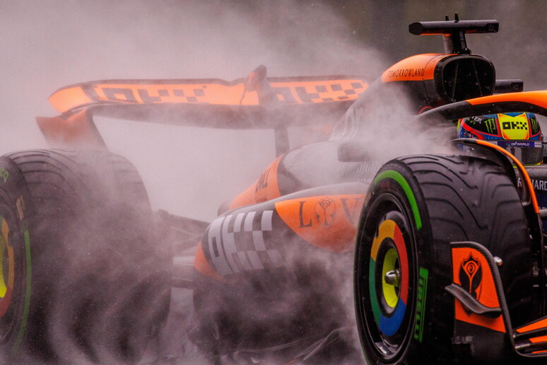 La McLaren di Oscar Piastri © ANSA/EPA
