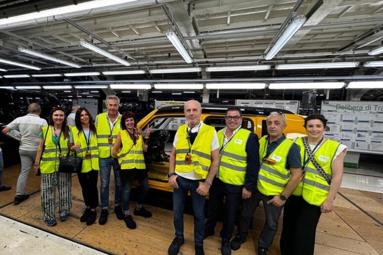 Jeep celebra a Melfi il made in Italy di Renegade e Compass - RIPRODUZIONE RISERVATA