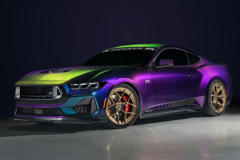 Ford Mustang: con RTR torna la livrea Mystichrome © ANSA/Web