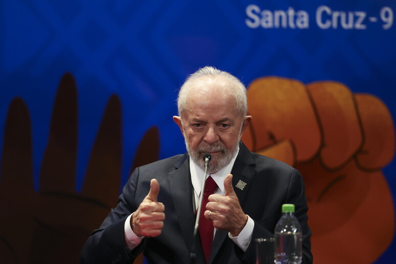 Sondaggio, l'approvazione per l'operato di Lula sale al 54%