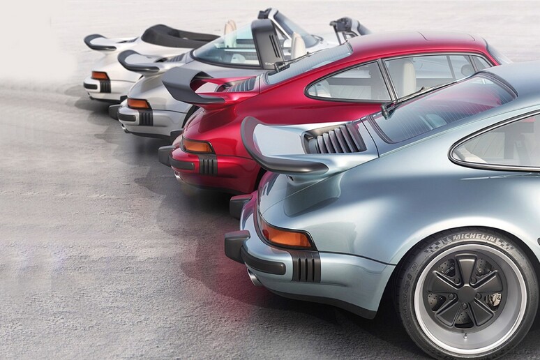 Con le sue restomod Singer celebra i 50 anni della 911 Turbo - RIPRODUZIONE RISERVATA