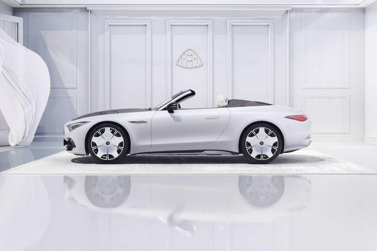 Maybach SL Monogram Series, cabriolet da nababbi © ANSA/Mercedes-Maybach