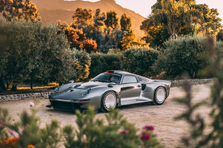 Tuthill GT One: la supercar ispirata alla Porsche 911 GT1 © ANSA/Instagram e Tuthill Porsche