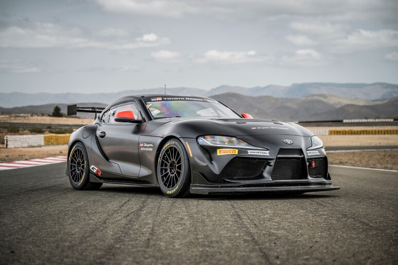 La Toyota GR Supra GT4 EVO 2 debutta nel 2025 - RIPRODUZIONE RISERVATA