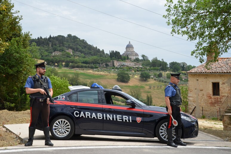 - RIPRODUZIONE RISERVATA