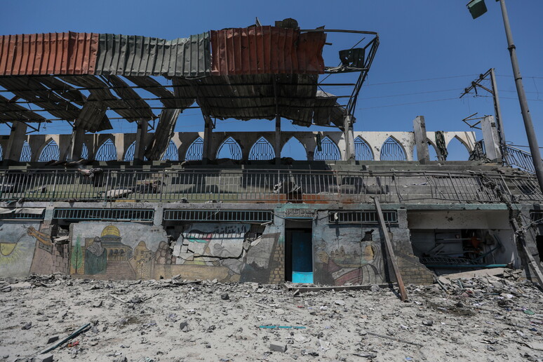 Bombardamenti a Gaza in una recente immagine - RIPRODUZIONE RISERVATA