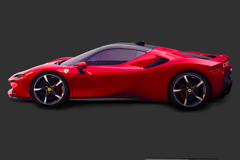 Ferrari annuncia la fine della produzione dell 'ibrida SF90 - RIPRODUZIONE RISERVATA