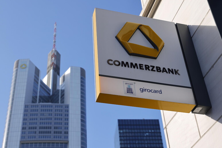 Commerzbank - RIPRODUZIONE RISERVATA