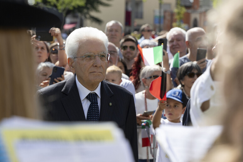 Mattarella:  'Il lavoro è una risorsa chiave, garantire la giustizia sociale ' - RIPRODUZIONE RISERVATA