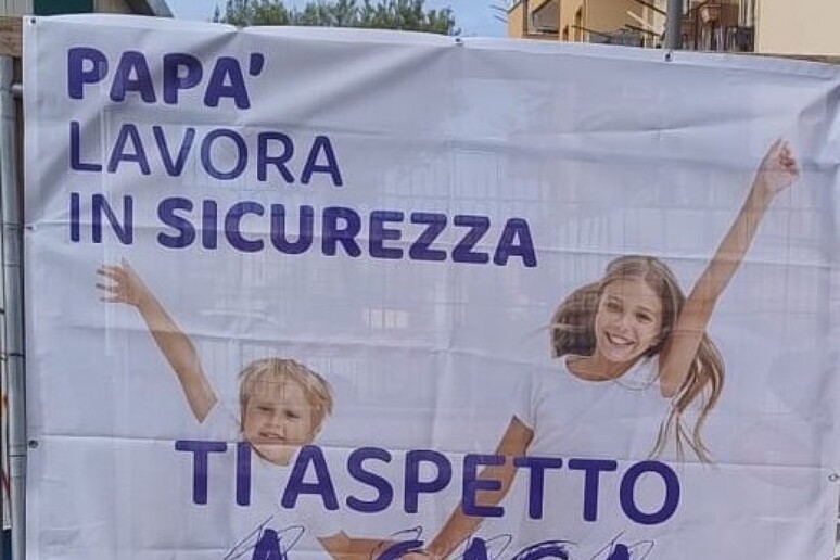 - RIPRODUZIONE RISERVATA