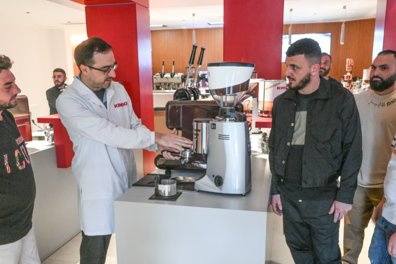 A scuola di caffè, parte progetto nel carcere di Secondigliano - RIPRODUZIONE RISERVATA