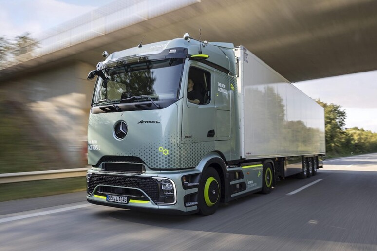 Al via a novembre produzione serie Mercedes-Benz eActros 600 © ANSA/Web