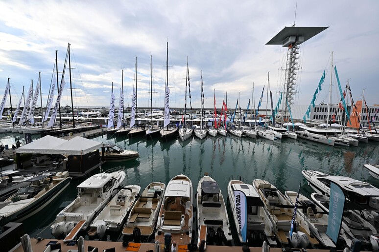 Le barche e gli yacht in esposizione al 64 ' Salone Nautico - RIPRODUZIONE RISERVATA