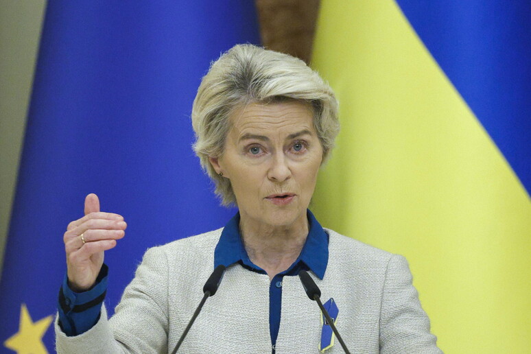 Ursula Von der Leyen a Kiev © ANSA/EPA