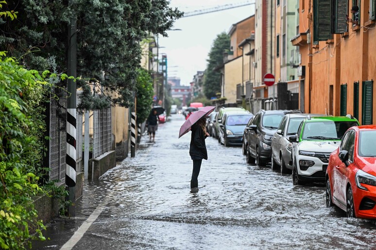 - RIPRODUZIONE RISERVATA