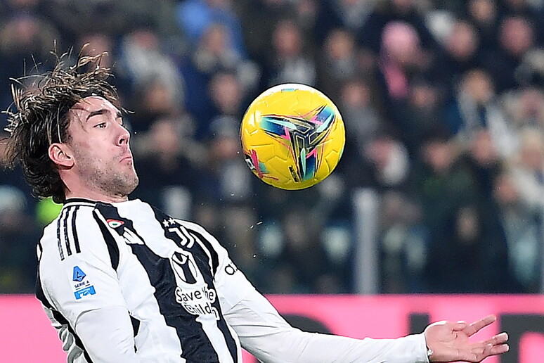 Juve: Vlahovic non ce la fa, salta trasferta a Bergamo