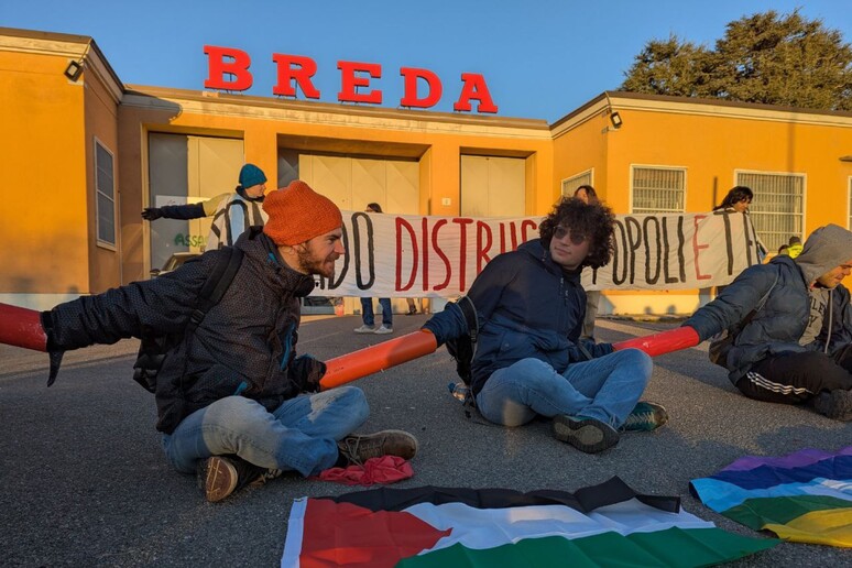 Attiviste perquisite, sabato presidio alla Questura di Brescia