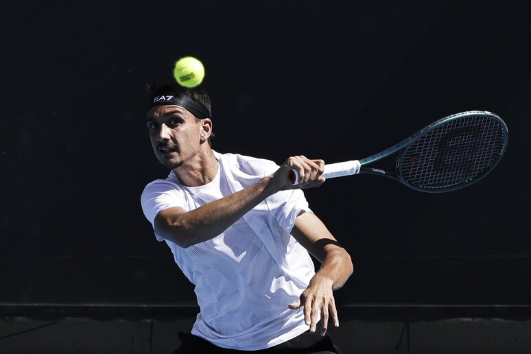 ++ Australian Open: Marozsan battuto, Sonego vola agli ottavi ++