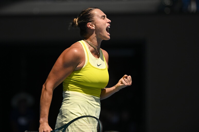 Australian Open: Sabalenka batte Andreeva e accede ai quarti