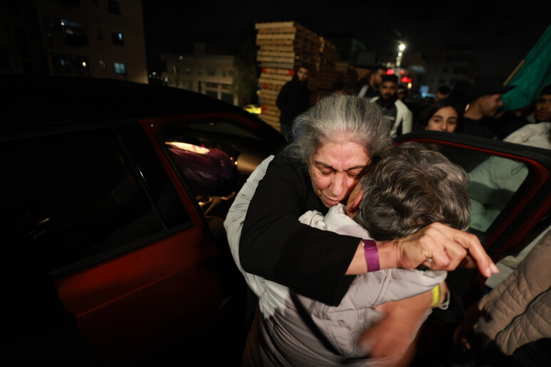 Anche l'attivista Jarrar tra le detenute palestinesi liberate