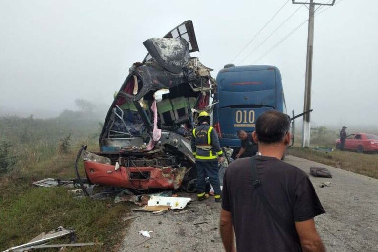 Cuba, almeno 11 morti e oltre 50 feriti in un incidente stradale