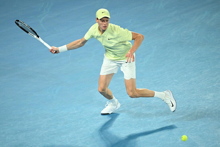 Sinner travolge de Minaur e vola in semifinale agli Australian Open