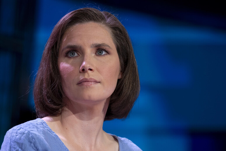 Calunniò Lumumba, definitiva la condanna per Amanda Knox - Notizie - Ansa.it