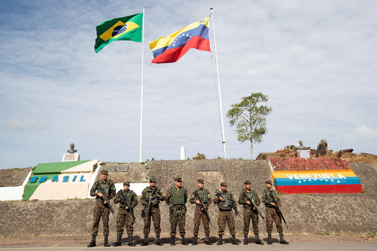 Il Venezuela chiude di nuovo il confine con il Brasile