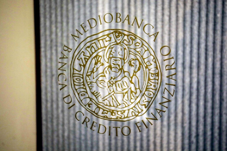 Mps in Borsa -2,5% e Mediobanca -0,21%