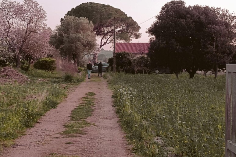 Giallo nelle campagne di Sassari, 78enne trovato morto in casa - RIPRODUZIONE RISERVATA