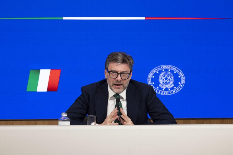 Giorgetti, idea italiana su difesa mobilita 200 miliardi