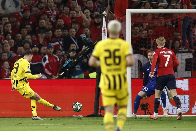 Champions: 2-1 al Lille, Borussia ai quarti