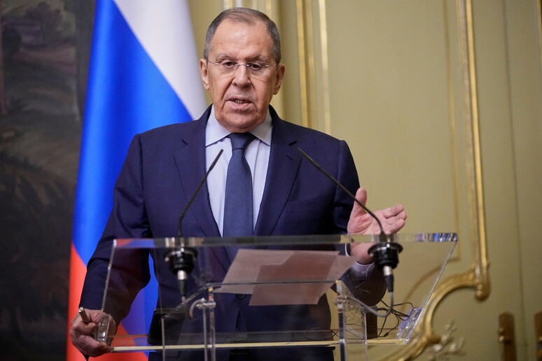 Lavrov paragona Macron a Hitler e Napoleone - Ultima ora - Ansa.it